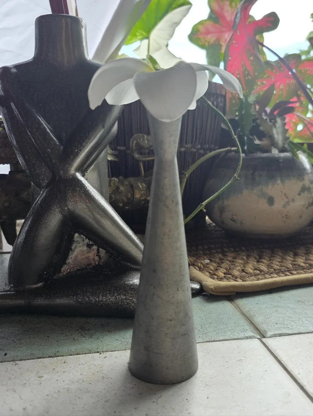 Vintage National Pewter Minimalist Bud Vase Brutalist MCM Decor - Picture 3 of 12